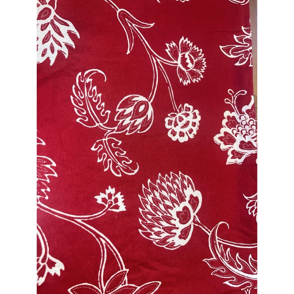 IKEA ALVINE FLOR Red And White (1) Twin DUVET 64 X 86 Snap Closure